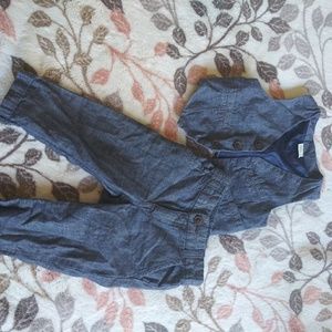 Two piece outfit pants and a vest